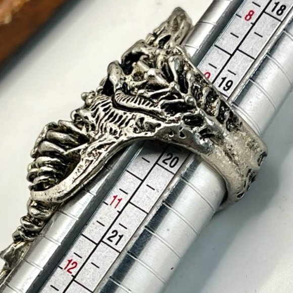 Axel R Stocks Skull Ring, USA Size 10, Solid Silver. Axelizations Signed - Picture 5 of 9